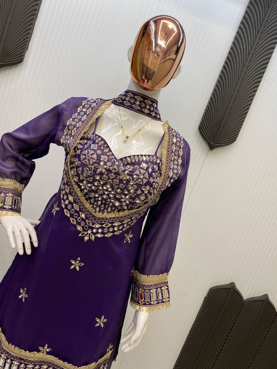 Indo Western 4 Pic Palazzo Set With Real Mirror & Embroidery Work