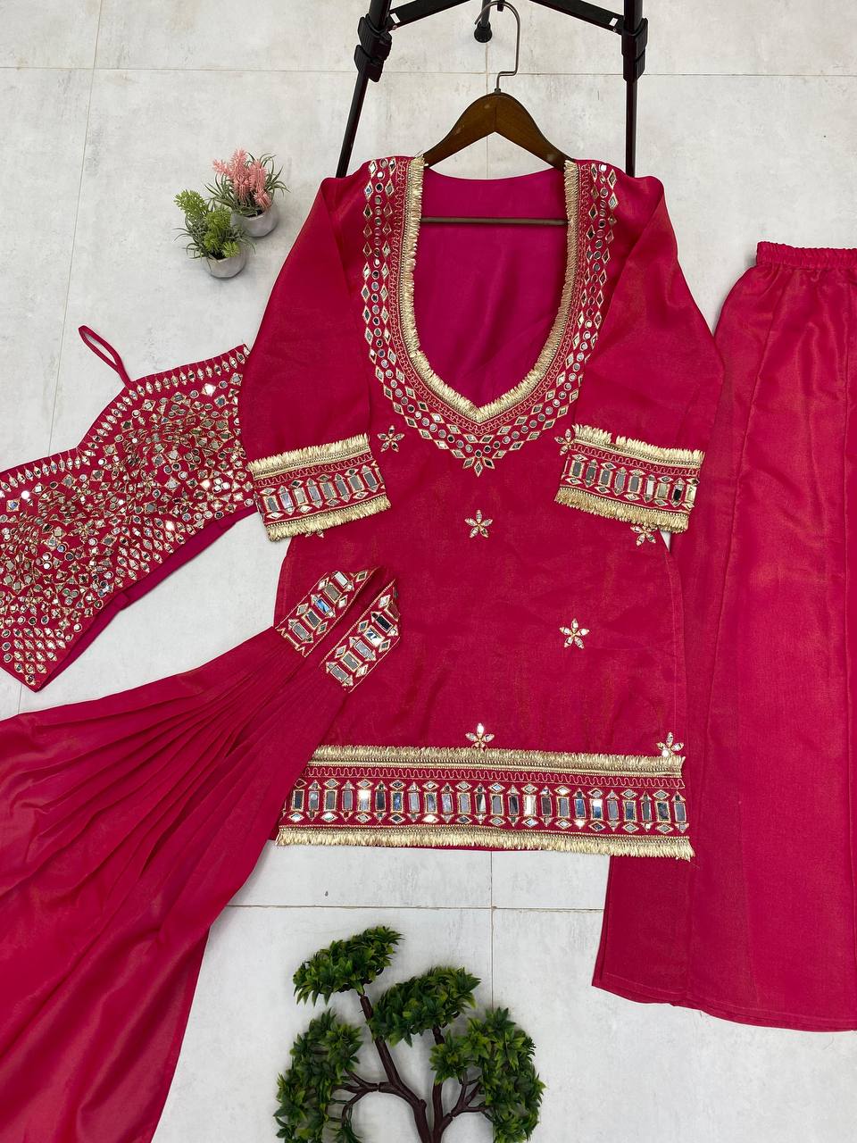 Indo Western 4 Pic Palazzo Set With Real Mirror & Embroidery Work