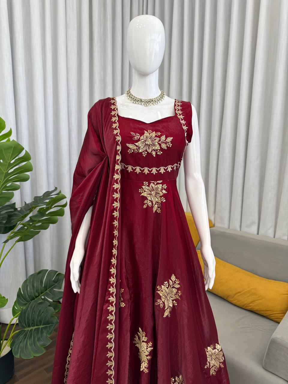 Wedding Wear Fendy Silk Thread With Sequnce Work Top Plazzo With Dupatta
