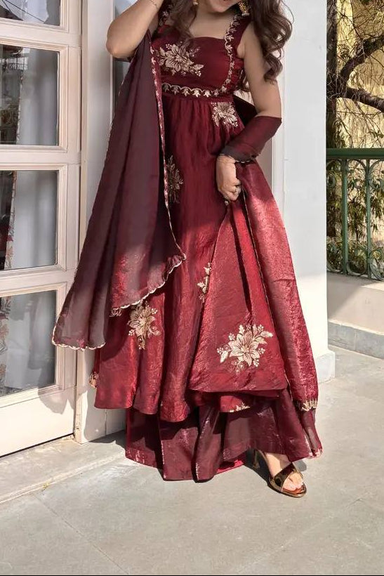 Wedding Wear Fendy Silk Thread With Sequnce Work Top Plazzo With Dupatta