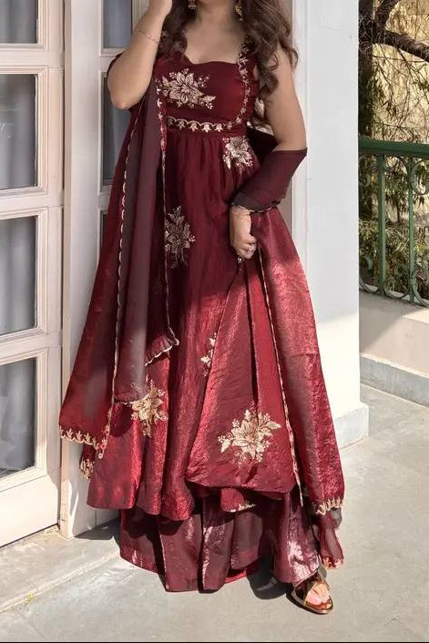 Wedding Wear Fendy Silk Thread With Sequnce Work Top Plazzo With Dupatta