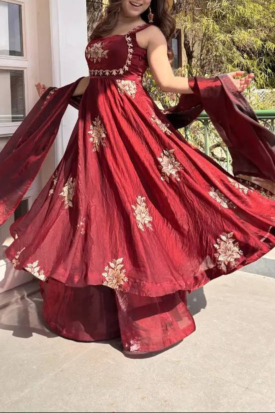 Wedding Wear Fendy Silk Thread With Sequnce Work Top Plazzo With Dupatta