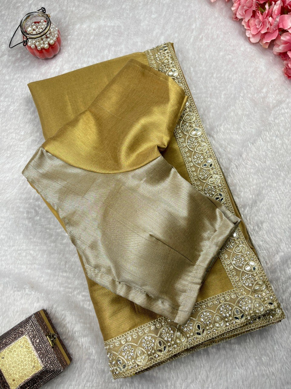 Wedding Wear Tissue Silk Rich Handcrafted Border Enhancing Saree Beauty.