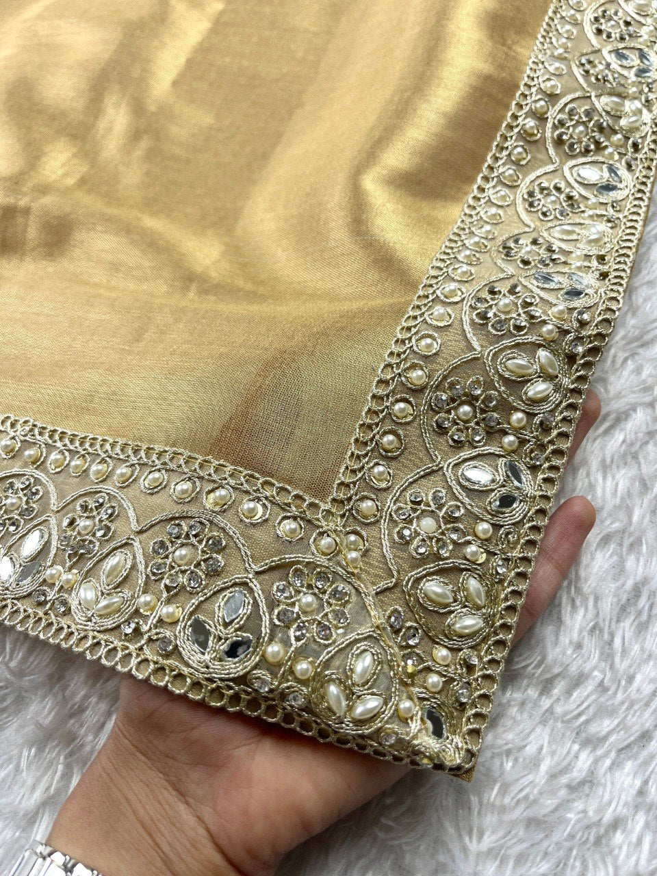 Wedding Wear Tissue Silk Rich Handcrafted Border Enhancing Saree Beauty.