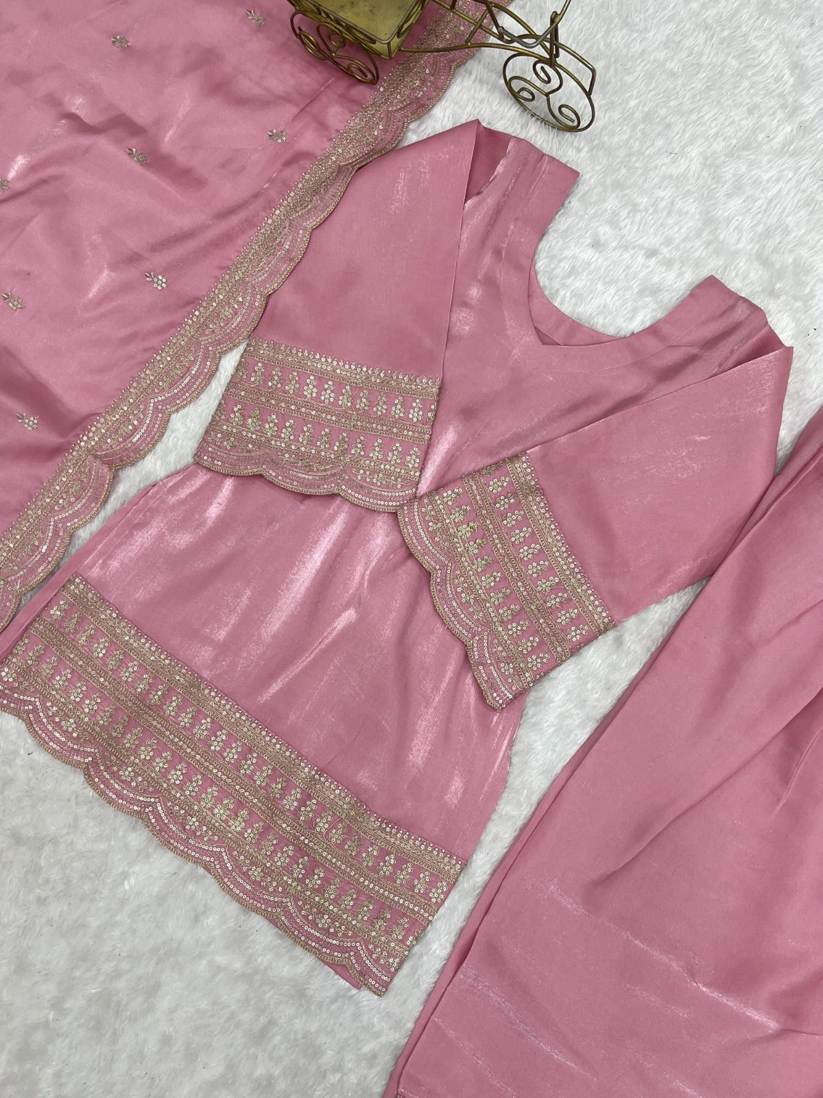 Elegant Farshi Salwar Suit With Beautiful Look & Embroidery Sequins Work