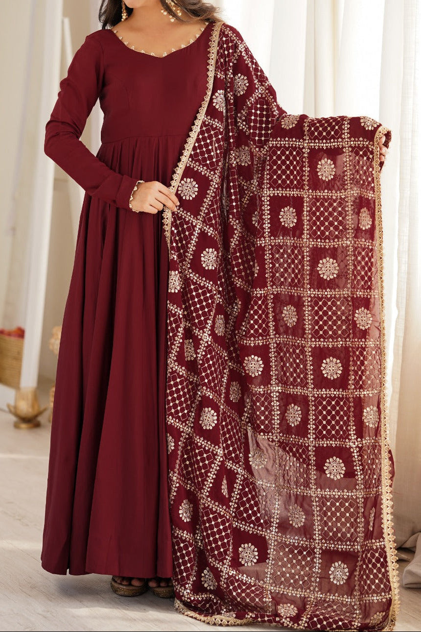 Roman Silk Chanderi Lace Work Anarkali Suit with jari work dupatta