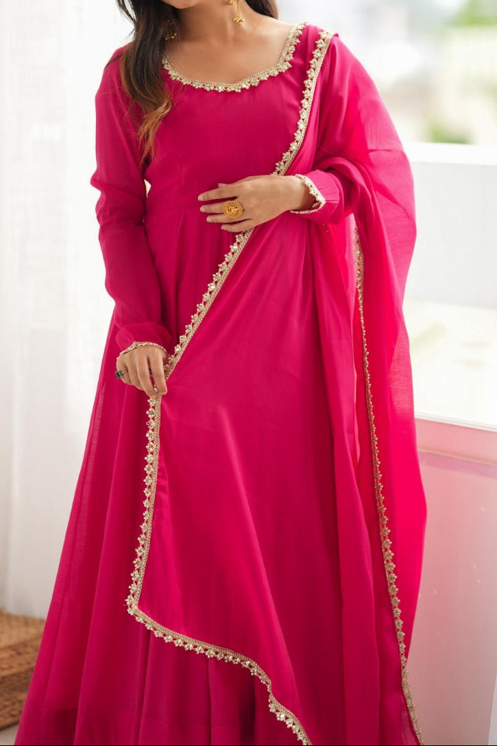 16 Kali Heavy Flare Mul Chanderi Anarkali Set With Handwork Mirror Work Lace