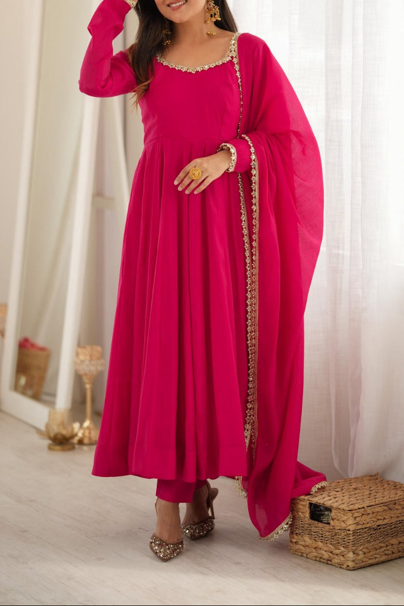 16 Kali Heavy Flare Mul Chanderi Anarkali Set With Handwork Mirror Work Lace