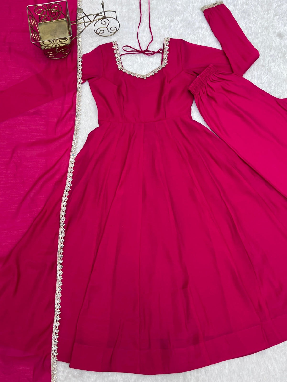 16 Kali Heavy Flare Mul Chanderi Anarkali Set With Handwork Mirror Work Lace