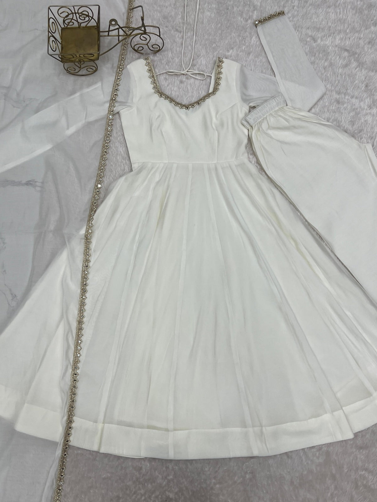 16 Kali Heavy Flare Mul Chanderi Anarkali Set With Handwork Mirror Work Lace