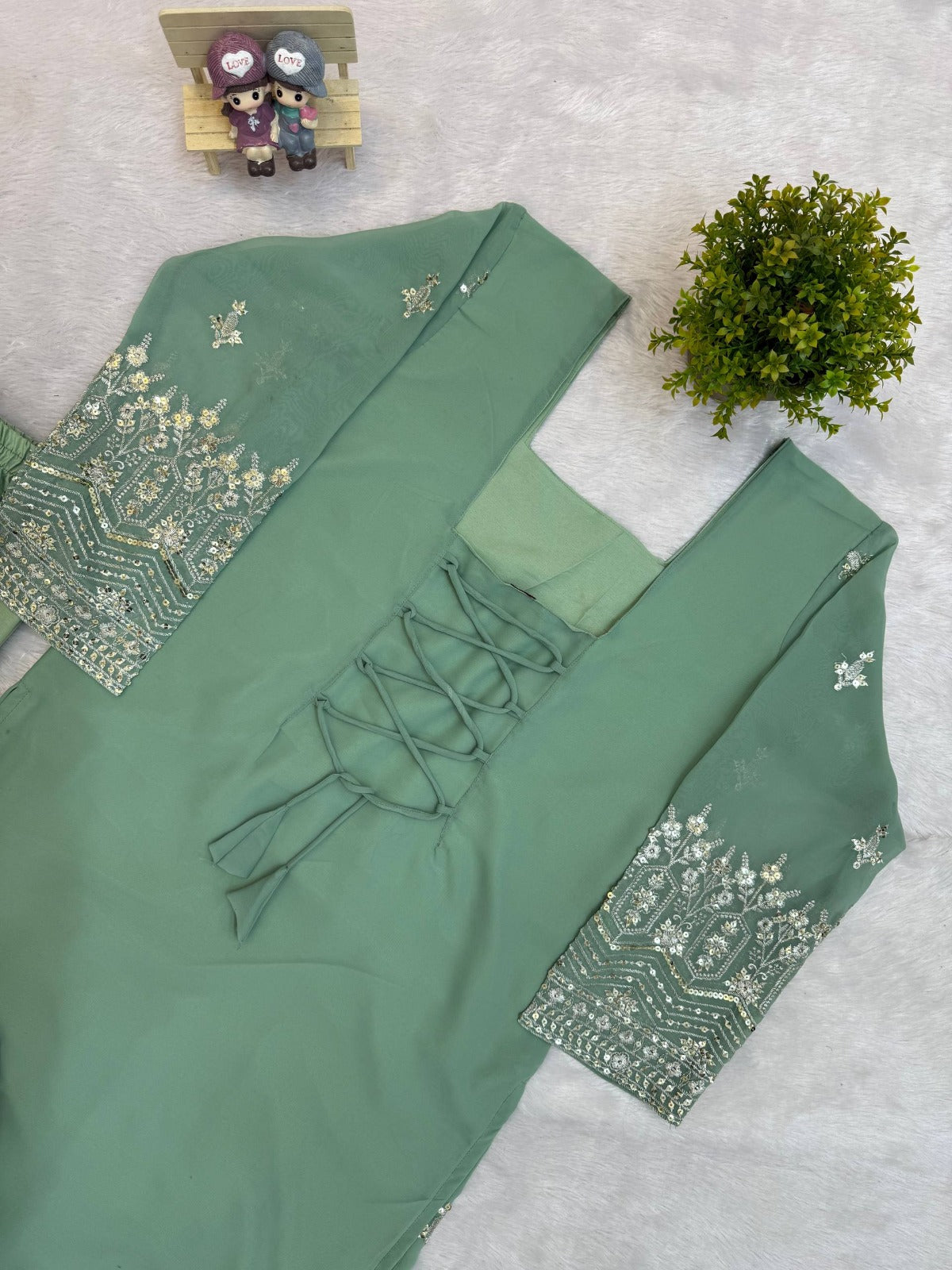 Prettiest Corset Back Kurta Set With Embroidery Work