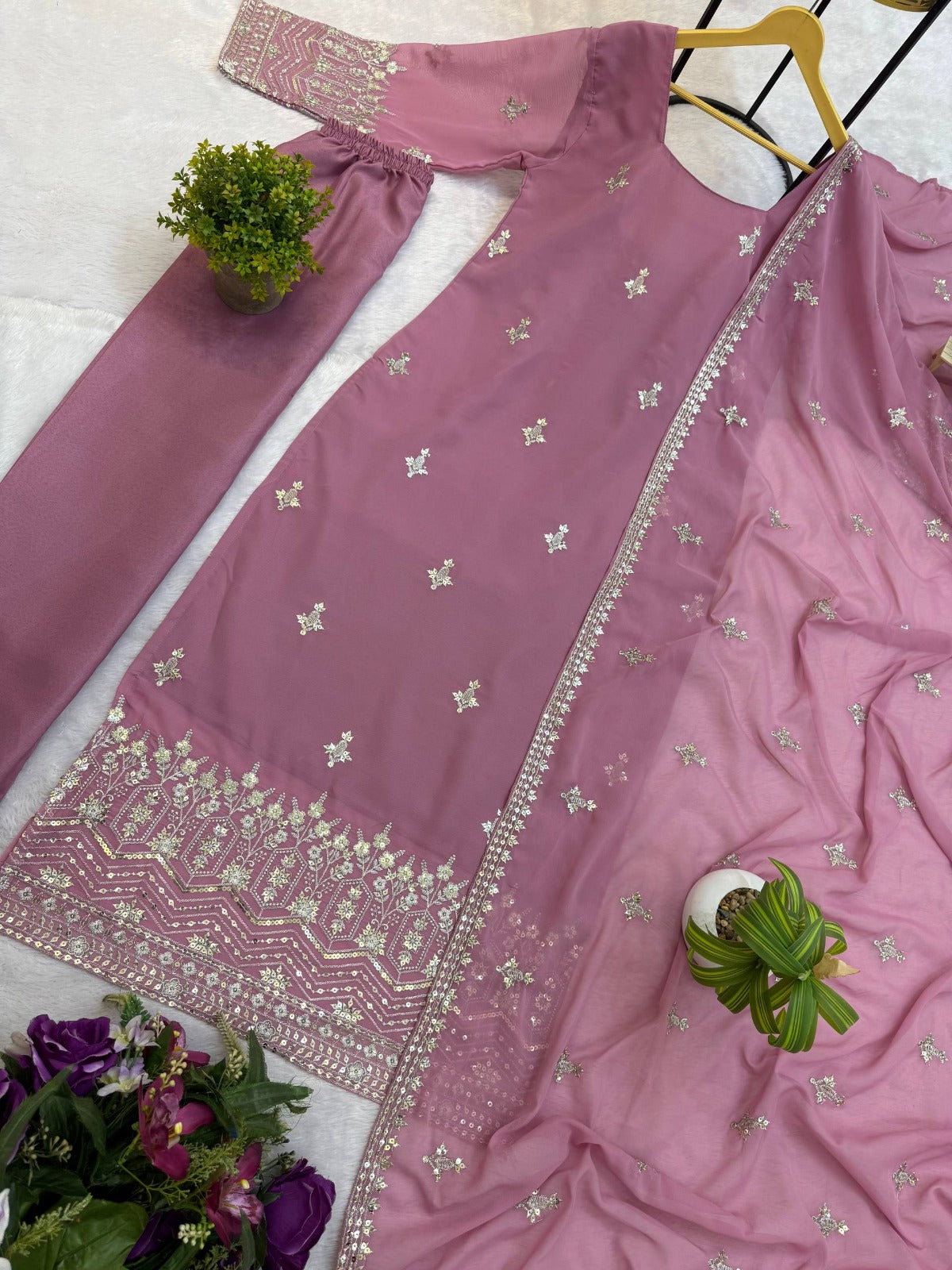 Prettiest Corset Back Kurta Set With Embroidery Work