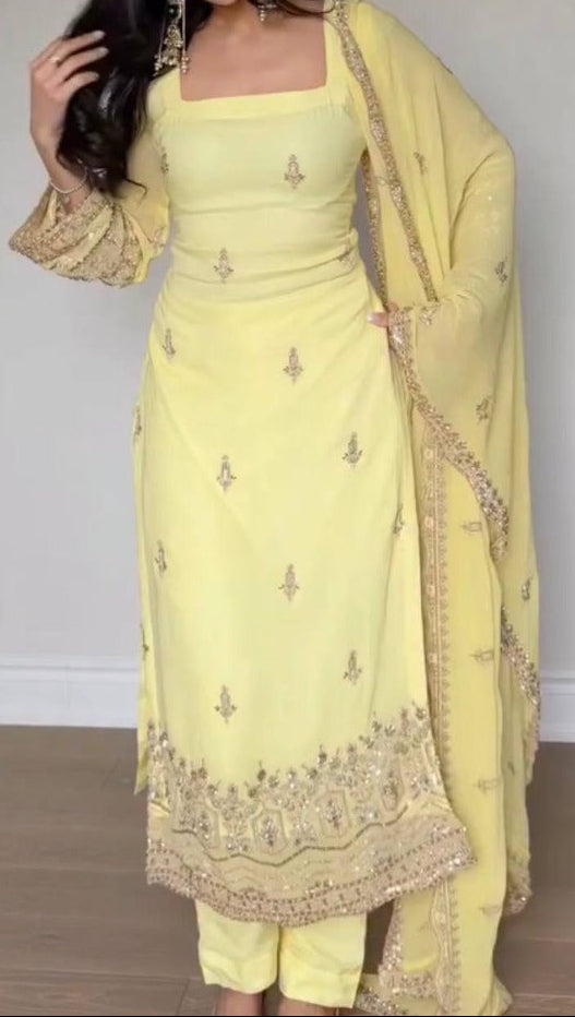 Prettiest Corset Back Kurta Set With Embroidery Work
