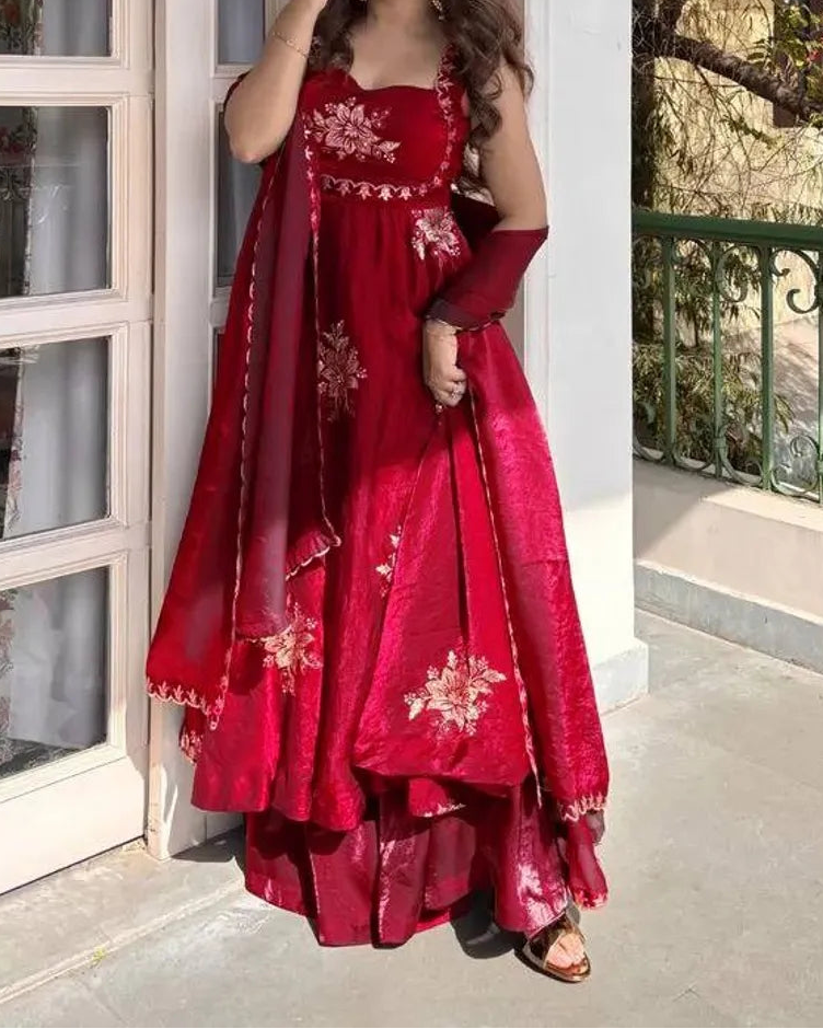 Wedding Wear Fendy Silk Thread With Sequnce Work Top Plazzo With Dupatta