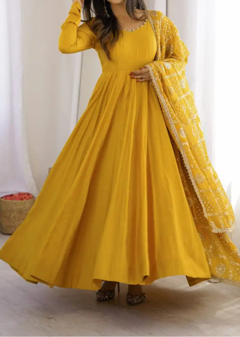 Roman Silk Chanderi Lace Work Anarkali Suit with jari work dupatta